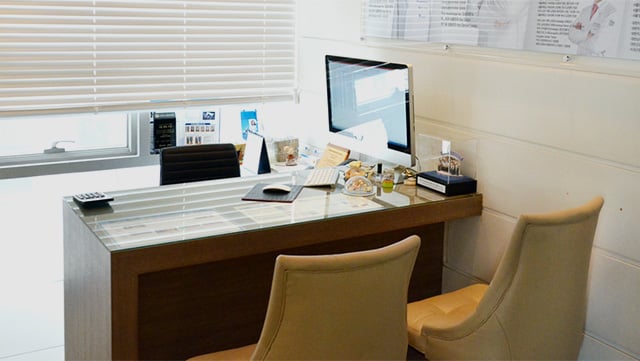 Slider image (5) S-Plant Dental Hospital